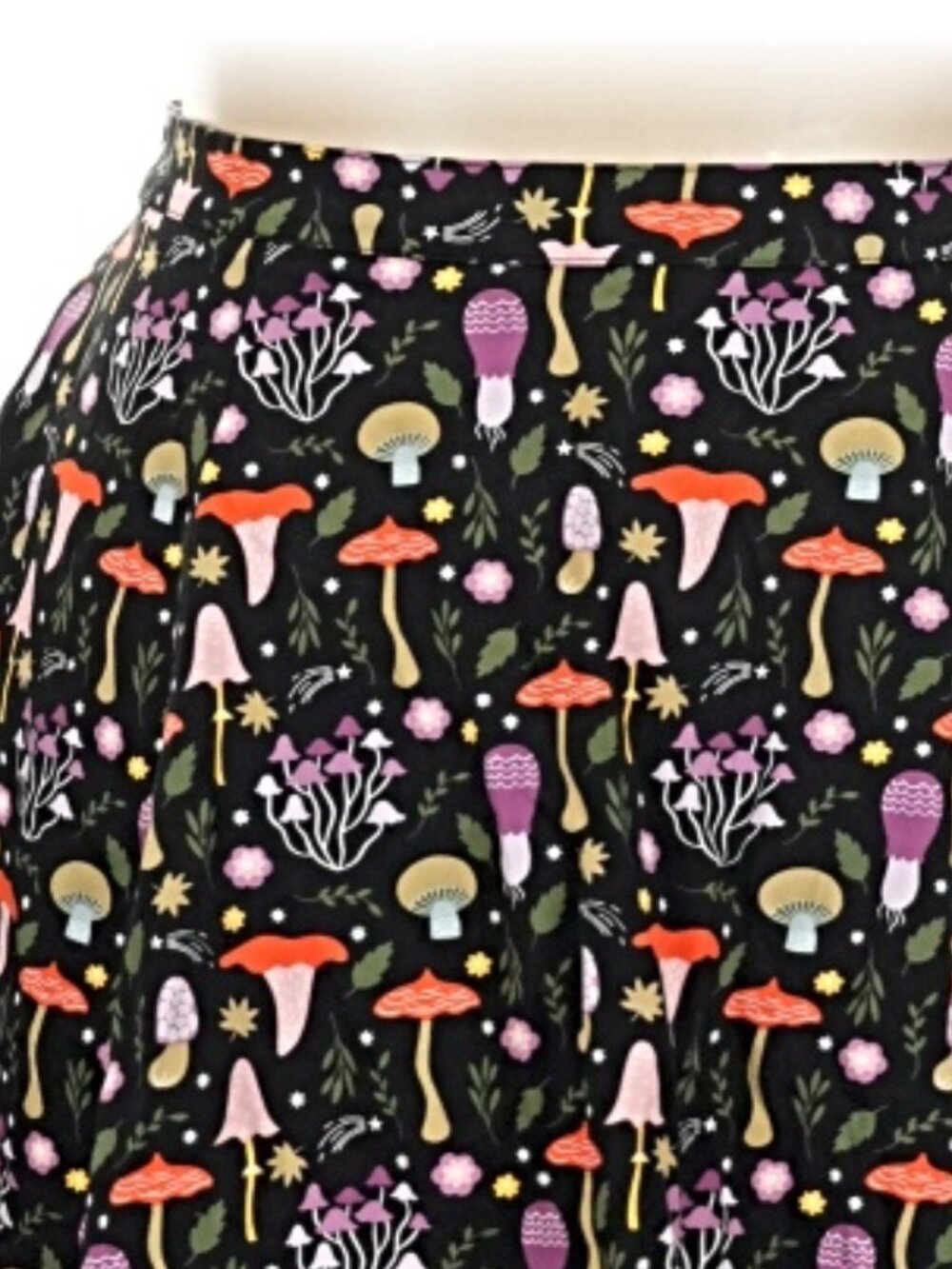 Eva Rose Mushroom Full Skirt Black 2X Plus Made in USA Modern Millie Cottagecore - Picture 3 of 3
